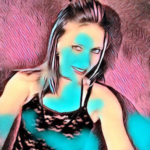 Meet your Posher, Halie